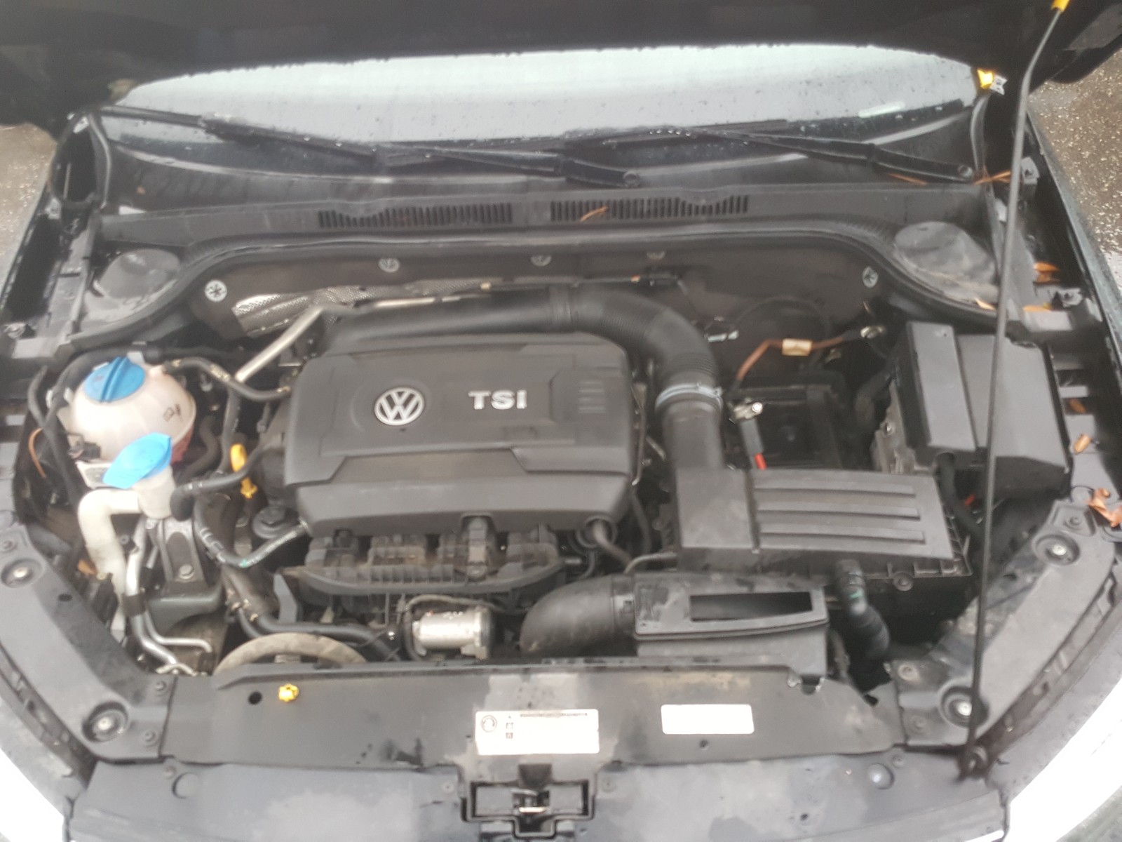 Volkswagen Jetta SE 2015 VIN 3VWD17AJ4FM309939